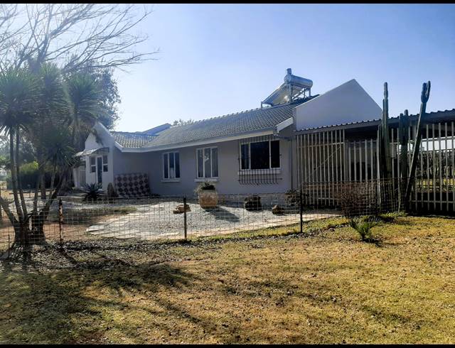 SMALLHOLDING RENTED IN DENNEOORD
